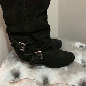 Slouchy boot